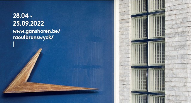 Voordeur modernistische woning