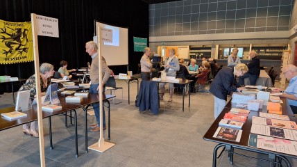 Vers Geperst met boekenruilbeurs