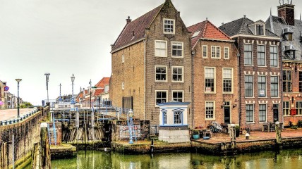 Gegidste stadsbezoek te Sluis (start aan Belfort)