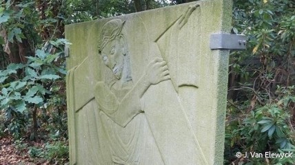 Geleid bezoek aan de kruiswegen van Herman De Cuyper in Ruisbroek en in Boom