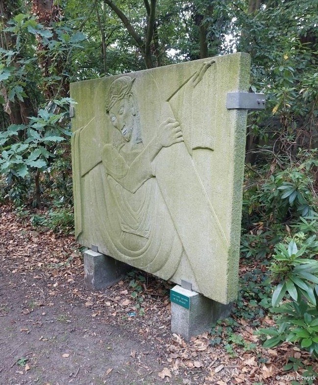 Kruisweg van Herman De Cuyper in Ruisbroek