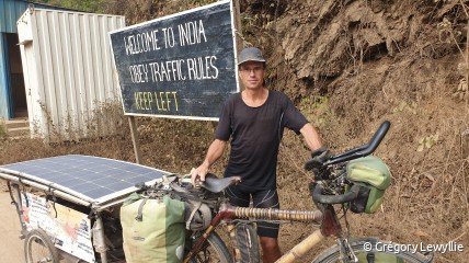 Met solar bamboefiets doorheen Azië