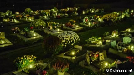 “Lichtjes op het kerkhof”