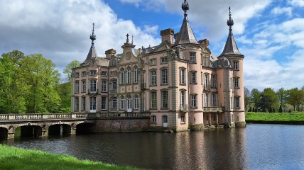 Bezoek aan kasteel van Poeke