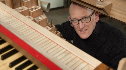 Instrumentenbouw: van boom tot muzikale ontroering  Mannu Wuyts