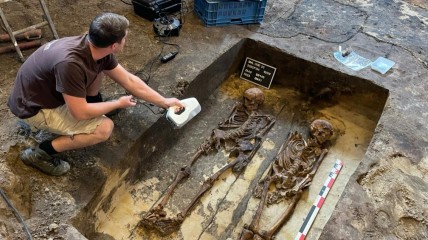 Gegidst bezoek expo 'Graven onder het Oud Koppel'