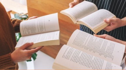 Leeskring: "Speelbal van de goden" van Stephen Fry.