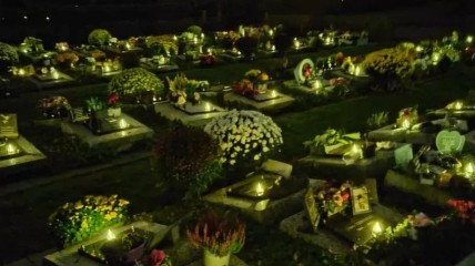 “Lichtjes op het kerkhof”