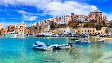 Kleurrijk Sicilië. Knooppunt in het Middellandse Zeegebied
