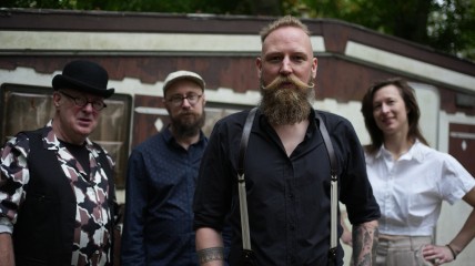 SILAS EN DE SPREEUWEN